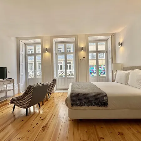 شقة Cozy With Balcony