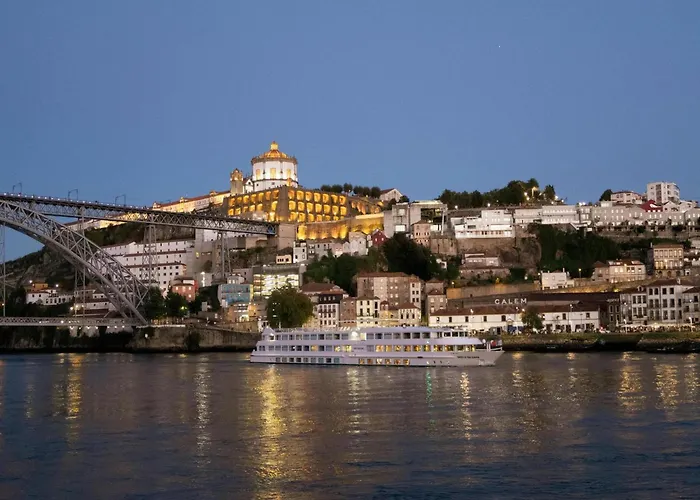 Cozy With Balcony דירה פורטו