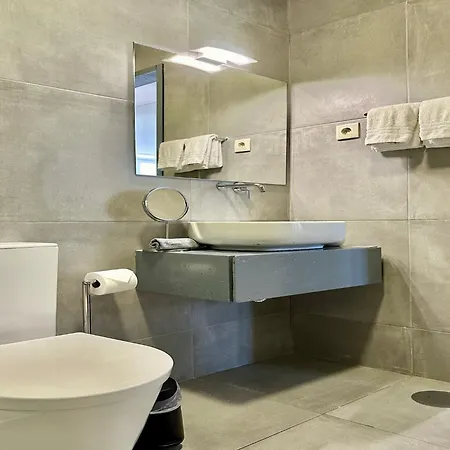 Appartamento Cozy With Balcony