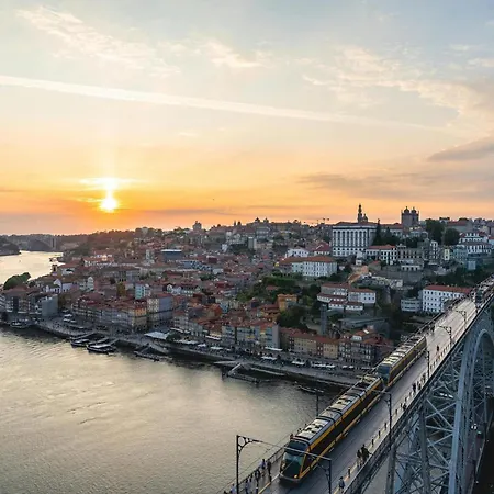 Cozy With Balcony * Porto